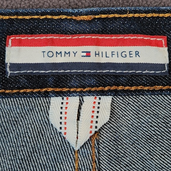 Tommy Hilfiger Jeans Mens 33x34 Blue Relaxed Straight Fit Denim Classic Style - Picture 8 of 16